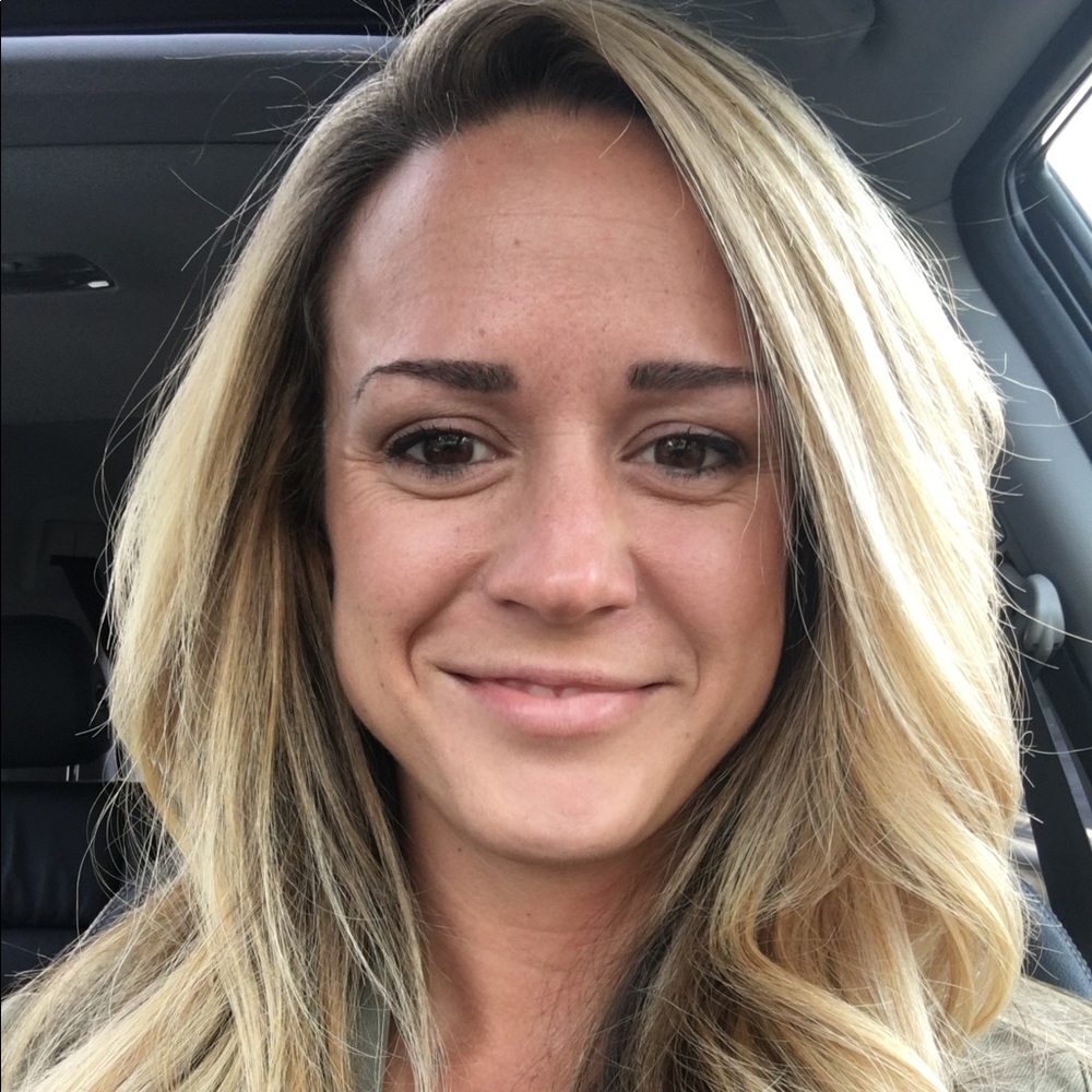 Meet your Posher, Ashley